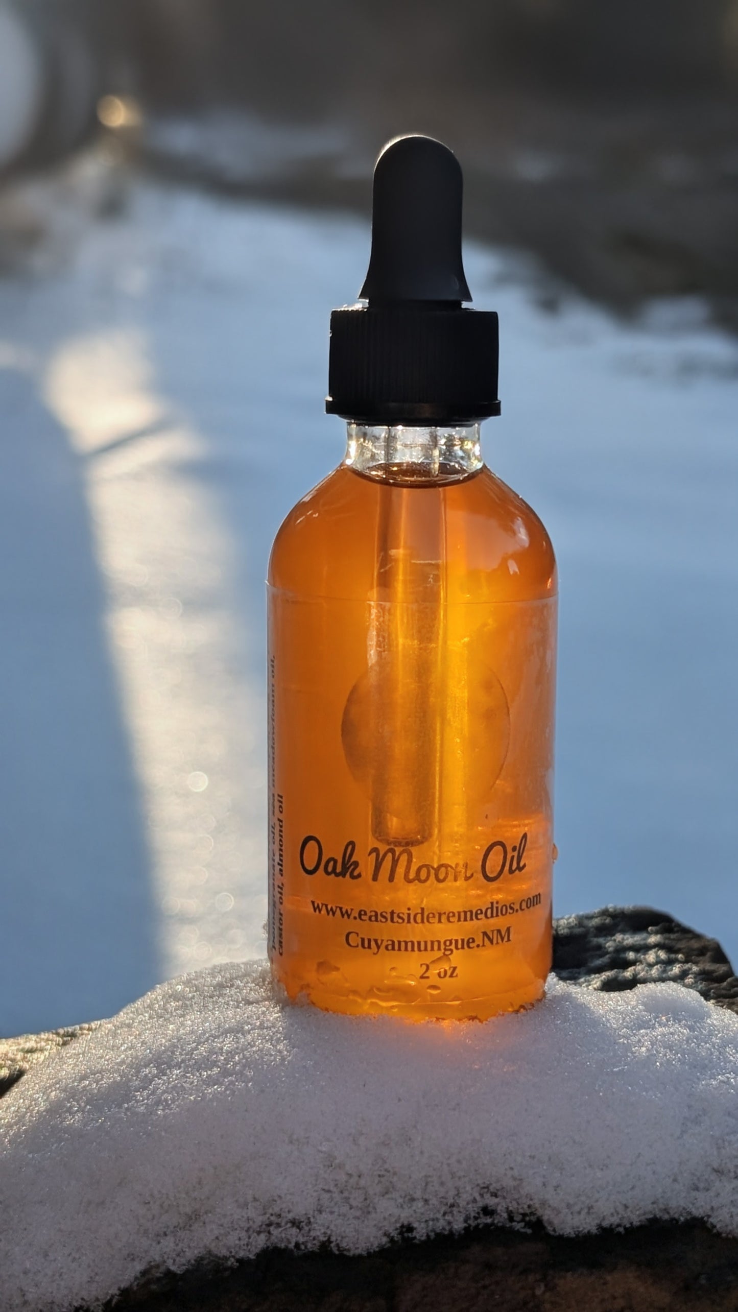 Oak Moon Oil